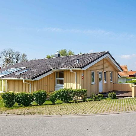 12 Person Holiday Home In Grömitz Esterno foto