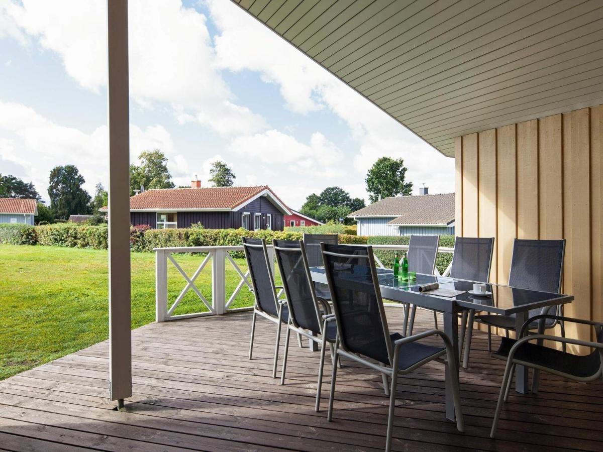 12 Person Holiday Home In Grömitz Esterno foto